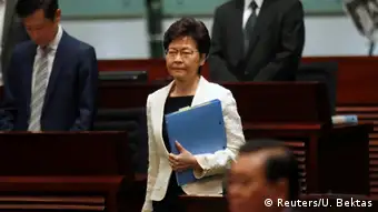 Carrie Lam Hongkong Protest Parlament