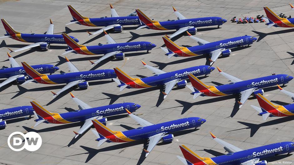 Southwest Airlines Cancels Hundreds Of Flights In US – DW – 10/11/2021