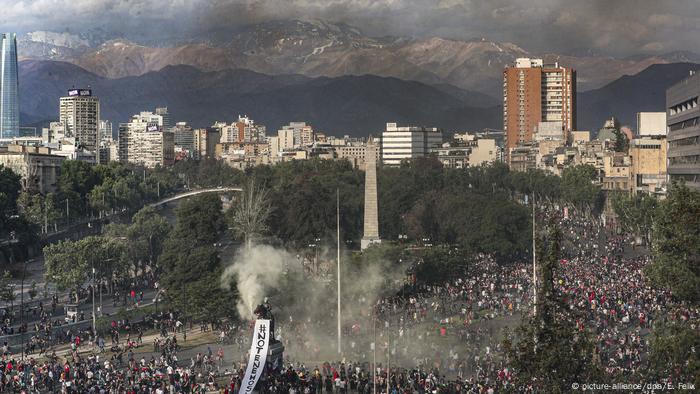 Protestas contra el gobierno en Santiago de Chile. (22.10.2019).