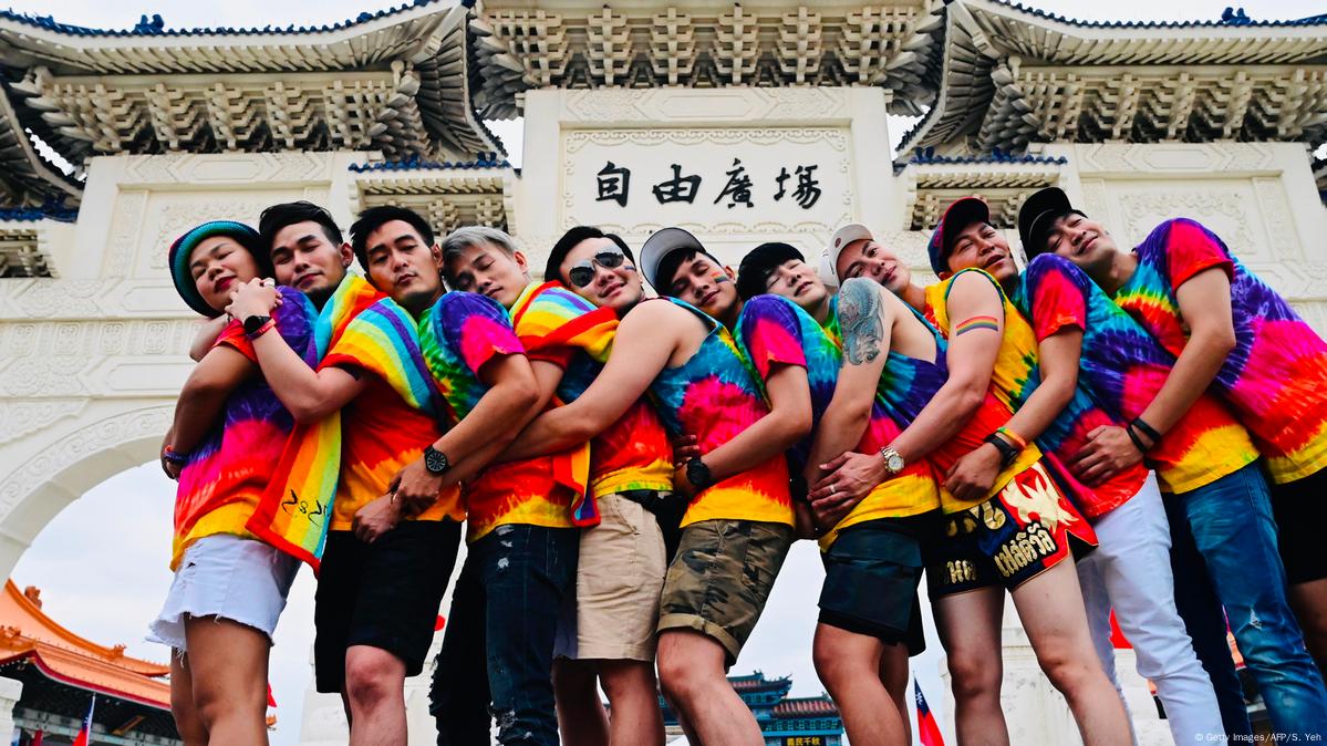 В Тайбэе состоялся масштабный гей-парад – DW – 26.10.2019