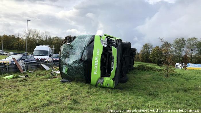 Accidente de un autobús de Flixbus en Francia. (3.11.2019).