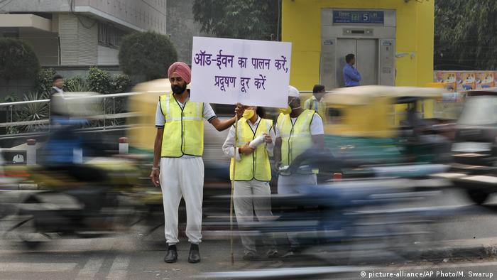Bildergalerie Indien Smog (picture-alliance/AP Photo/M. Swarup)