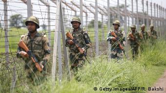 Индийские солдаты на границе с Пакистаном