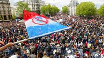 Demonstration in Paris gegen Jean-Marie Le Pen