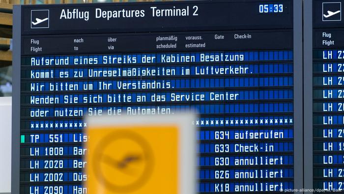 Lufthansa Sucht Ausweg Aus Flugbegleiter Streik Wirtschaft Dw 08 11 19