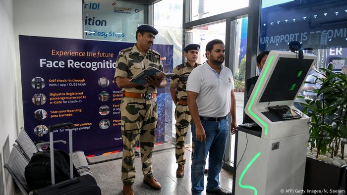 India Setting Up World S Biggest Facial Recognition System Asia An In Depth Look At News From Across The Continent Dw 07 11 2019