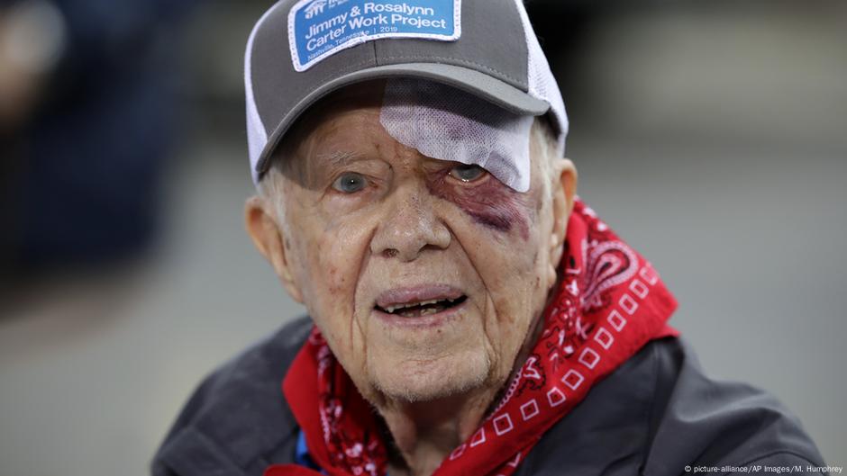 Jimmy Carter in hospital for brain procedure – DW – 11/12/2019