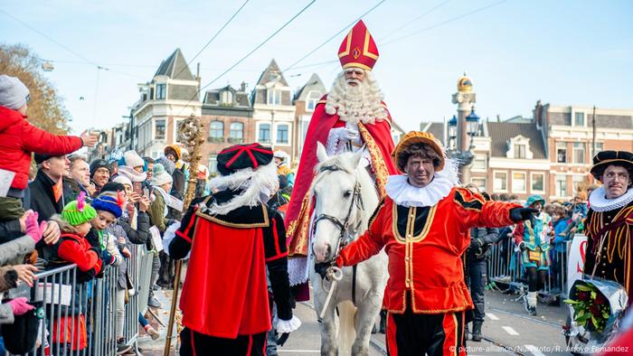 SINTERKLAAS EN ZWARTE PIET