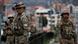 Militares com roupas de camuflagem patrulham ruas da capital boliviana, La Paz Militares com roupas de camuflagem patrulham ruas da capital boliviana, La Paz