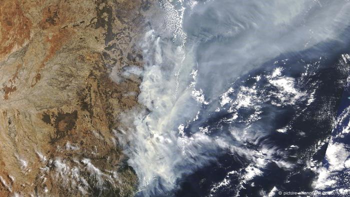 Satellite view of wildfires in Australia (alliance photo / AP Photo / NASA)