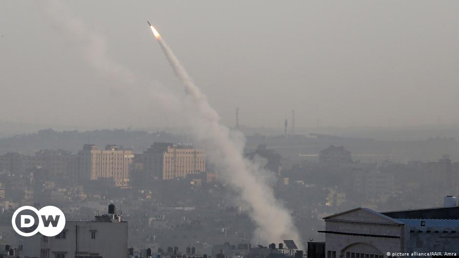 Israel Launches Strikes On Gaza After Rocket Attack News Dw 24 04 2021