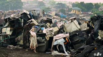 DW Eco Africa | Recycling electronic waste in Nigeria