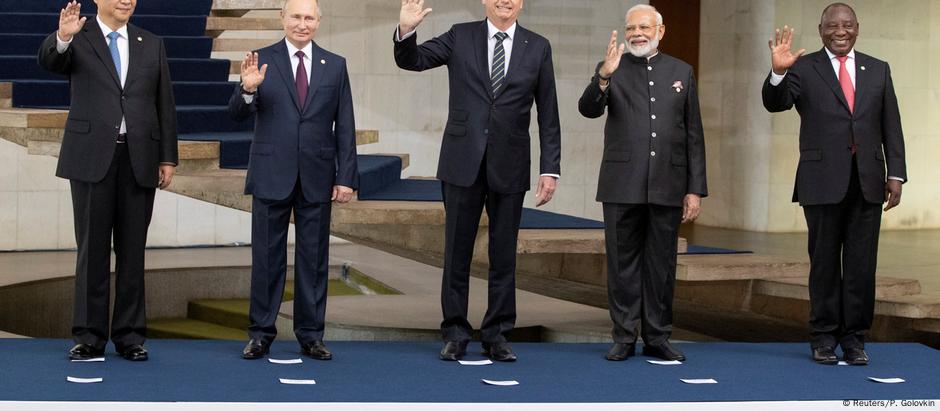 Bolsonaro entre seus colegas do Brics na cúpula de 2019 Bolsonaro entre seus colegas do Brics na cúpula de 2019