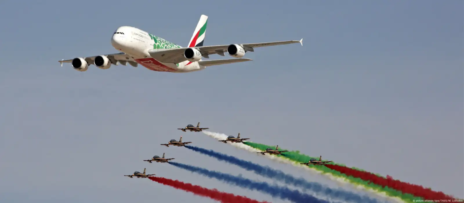 Boeing scores big at Dubai Airshow's open - Asian Aviation