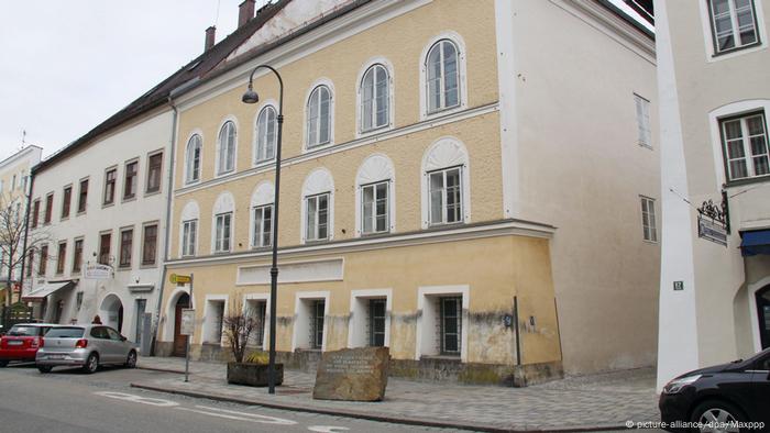 Hitler′s birthplace to be turned into police station | News | DW | 19. ...