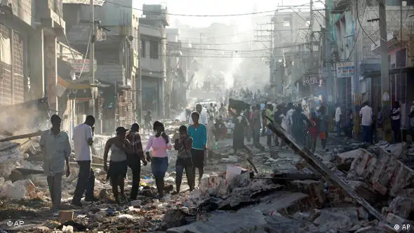 Rettungsanstrengungen nach Erdbeben in Haiti Flash-Galerie
