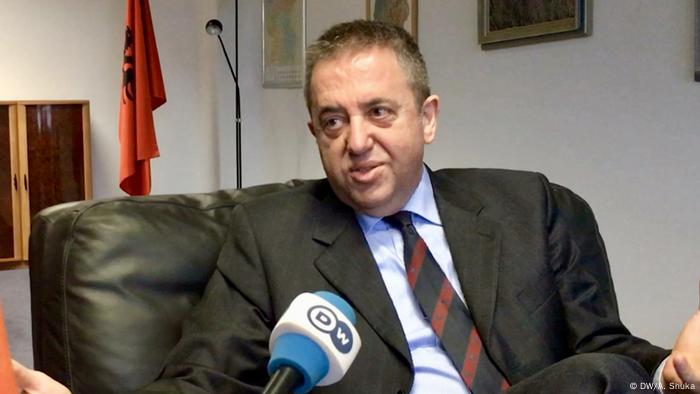 Artur Kuko albanischer Botschafter im DW Interview