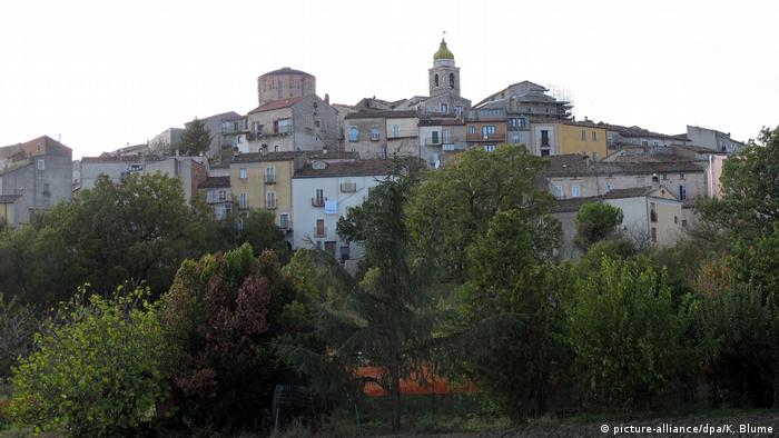 Italien Region Molise wirbt um neue Bürger | Dorf Oratino