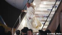 Papa Francisco llega a Japón y envía mensaje antinuclear