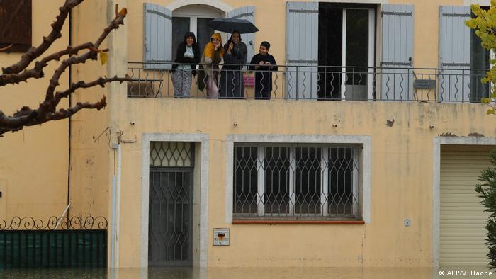 Wetterchaos am Mittelmeer: Menschen sterben Brücke stürzt ein