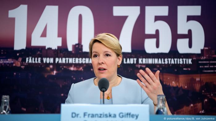 Franziska Giffey (picturealliance/dpa/B. von Jutrczenka)