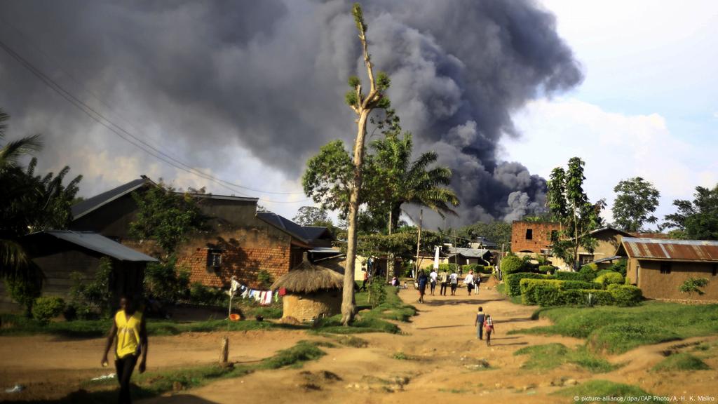 Congo Protesters Storm Un Base In Beni News Dw 25 11 19