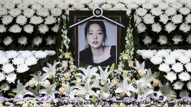 K-pop death stokes bullying debate in South Korea – DW – 11/26/2019