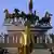 رئيس جمهور تركمنستان دستور داد مجسمه ۷۵ مترى نيازاف را از پايتخت بردارند.