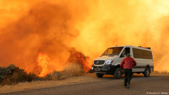 Waldbrand Bedroht Santa Barbara Aktuell Amerika Dw 27 11 2019