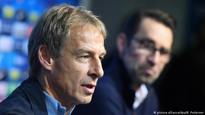 Jürgen Klinsmann (left) called for Hertha 'leadership to be sacked'