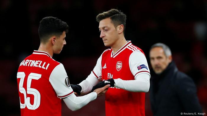 China Andert Nach Ozil Tweet Tv Programm Sport Dw 15 12 2019