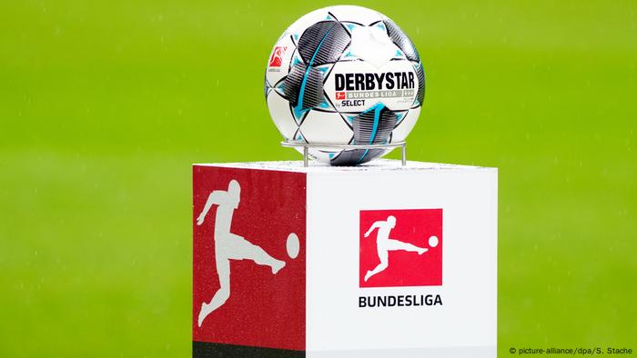 Dfl Setzt Bundesliga Bis Mindestens 2 April Aus Sport Dw 16 03 2020