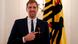Berlin | Basketballspieler Dirk Nowitzki und weitere frewillige erhalten Verdienstorden Berlin | Basketballspieler Dirk Nowitzki und weitere frewillige erhalten Verdienstorden