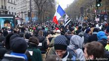Se alarga en Francia la huelga contra la reforma de las pensiones