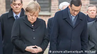 Angela Merkel à Auschwitz: l'Allemagne ne pourra jamais oublier.