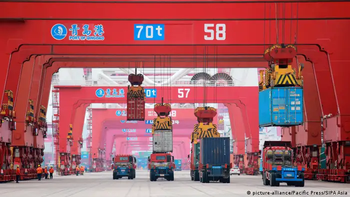 Handelsstreit zwischen USA und China | Hafen in Qingdao