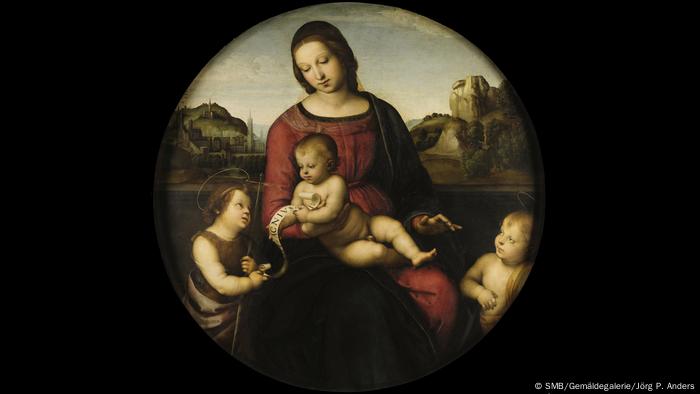 A Meeting Of Raphael S Madonnas In Berlin Arts Dw 13 12 2019