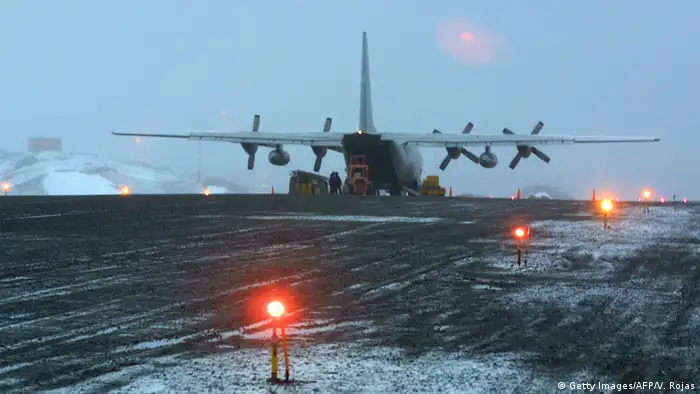 Antarktis C-130 Transportflugzeug aus Chile