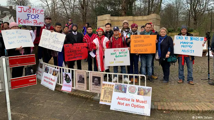 Niederlande Justiz l Protest gegen die Führer Myanmars vor dem Internationalen Gerichtshof in Den Haag