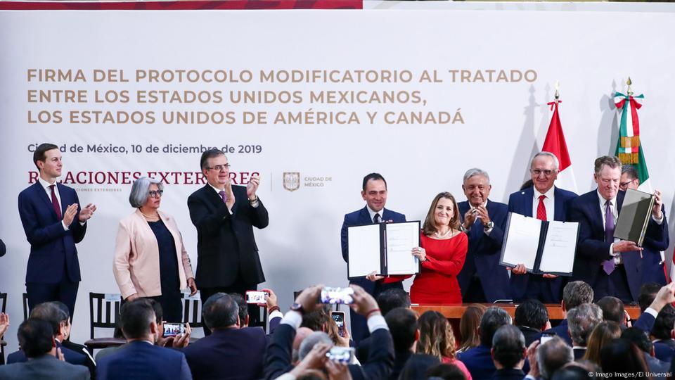 Firma del tratado T-MEC. Firma del tratado T-MEC.