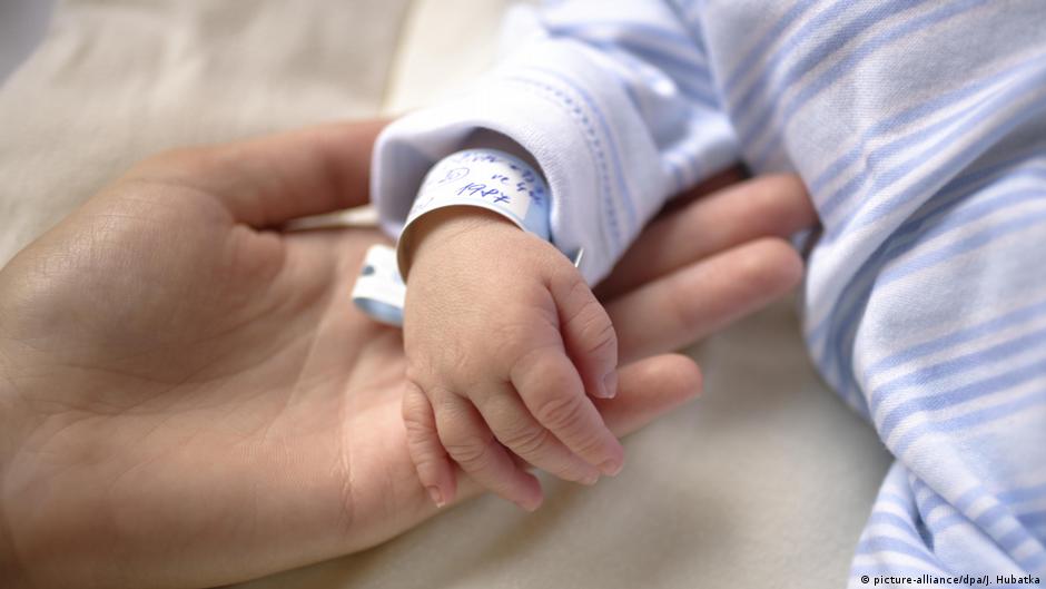 懷孕期間感染新冠，嬰兒可獲免疫？