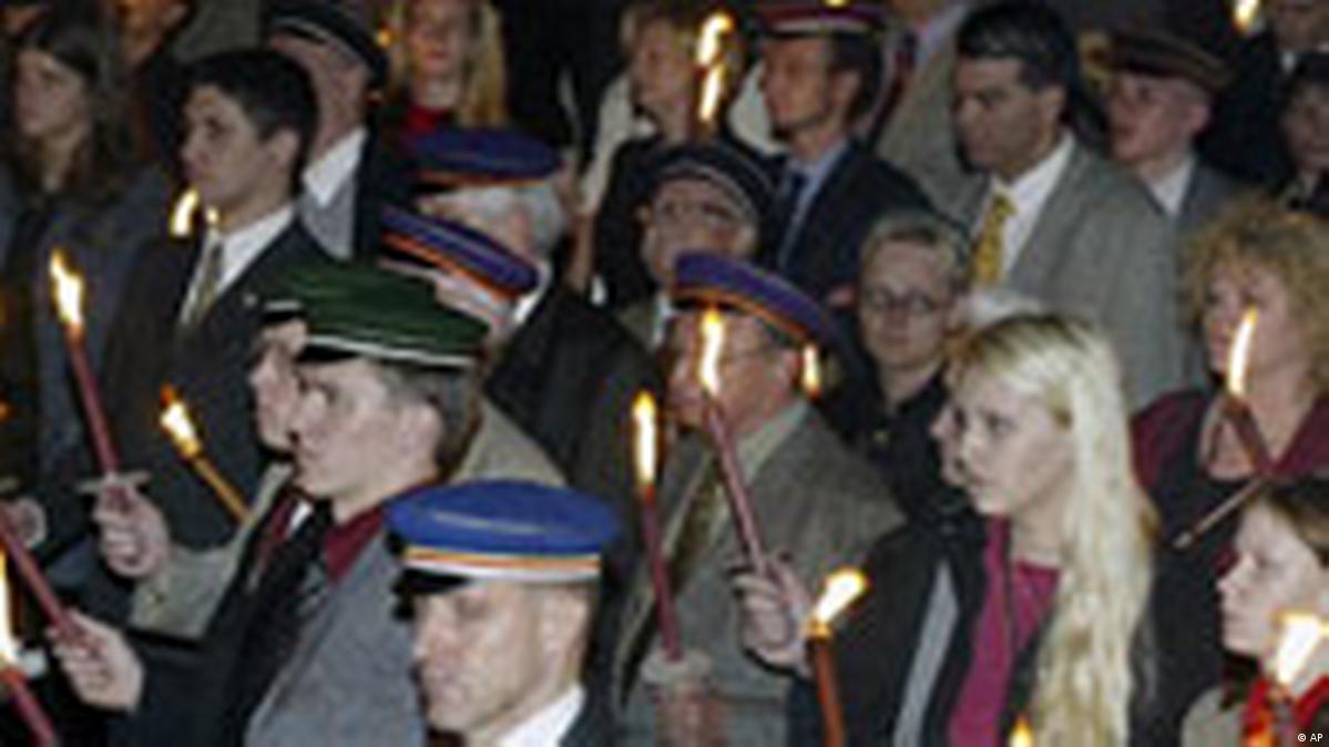 Marching to Different Drummers DW 05/09/2002