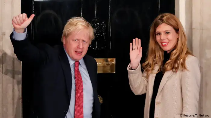 Großbritannien Boris Johnson nach der Wahl 2019 (Reuters/T. Mukoya)