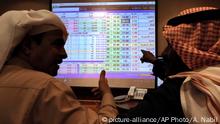 
السعودية أمام عجز الموازنة وتأخر المشاريع الطموحة