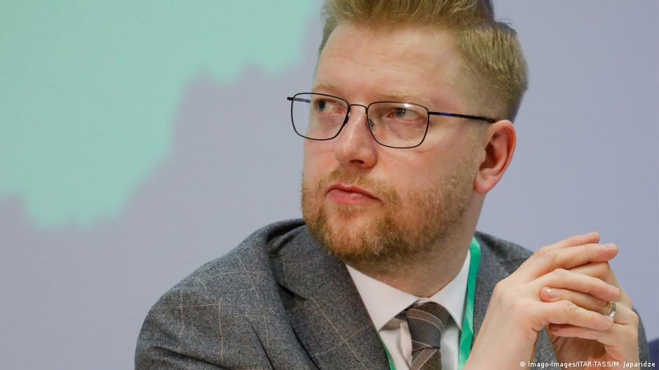 "Яблоко" заявила, что не связана с поддерживающими ее из-за границы