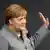 Deutschland Bundeskanzlerin Merkel bei Regierungsbefragung im Bundestag