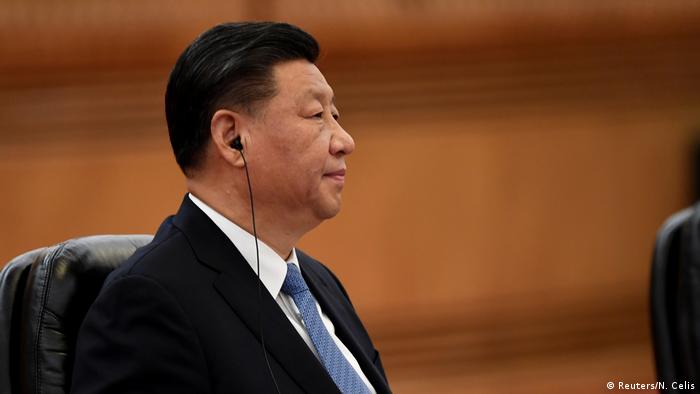 China Peking | Treffen von Xi Jinping mit Japans Premierminister Shinzo Abe