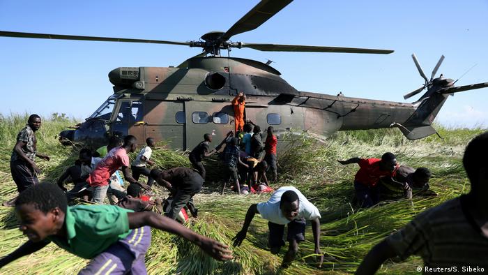 Mosambik Nahrungsmittelhilfe nach Zyklon Idai (Reuters/S. Sibeko)