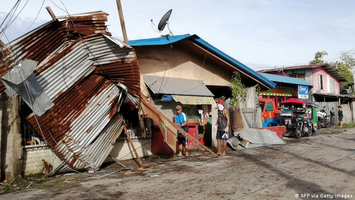 Destrucción en Ormoc City, Leyte, en el centro de Filipinas, debido al tifón Phanfone en 2019.