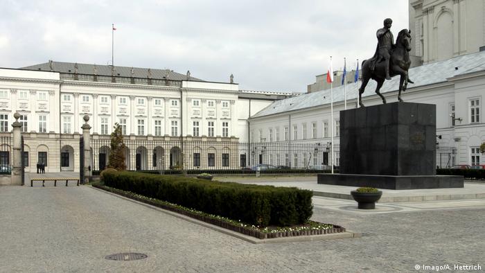 Полша смята да изгони от страната 45 служители на руските